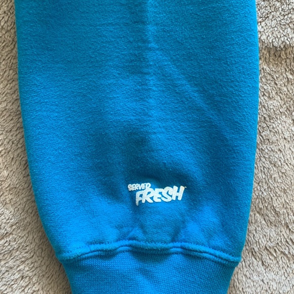 Served Fresh - Unparalleled Lauryn Hill Crew Neck - Picture 6 of 7